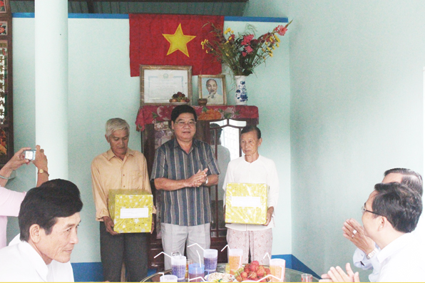 Bến Tre: Hỗ trợ 170 triệu đồng xây dựng nhà tình nghĩa, nhà đại đoàn kết cho gia đình chính sách, hộ nghèo