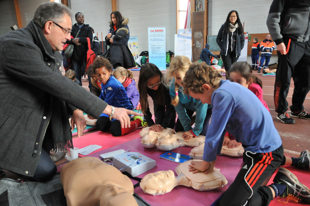 Người bệnh tim sống lâu hơn người khỏe bình thường?