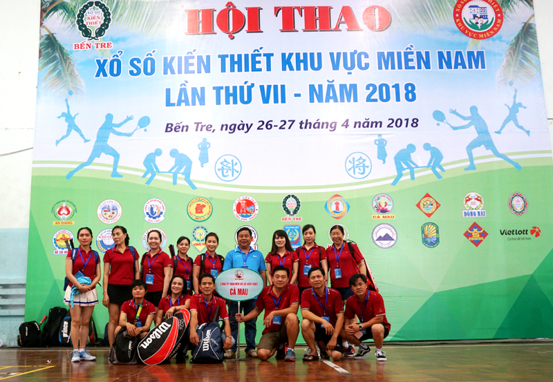 Description: http://www.xosocamau.com/Upload/image/Hoat_Dong_Cong_Ty/HOI_Thao_lan_7/Doan_van_doan_vien_Xo_So_Ca_Mau.jpg