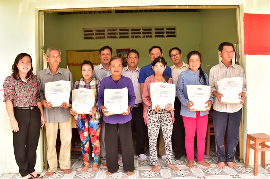 XSKT Đồng Tháp và XSKT An Giang: Trao nhà Đại đoàn kết cho các gia đình chính sách