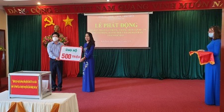 A picture containing indoor, red, building, orangeDescription automatically generated