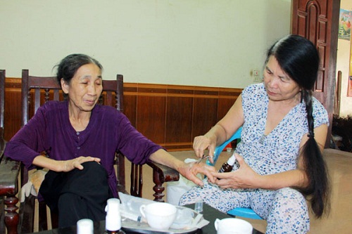 Lương y Đàm Thị Na: “Thần y” chữa bỏng