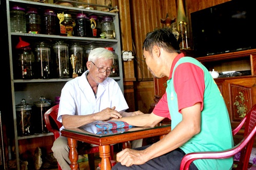 Tấm lòng nhân ái của lương y Lô Quốc Hợi