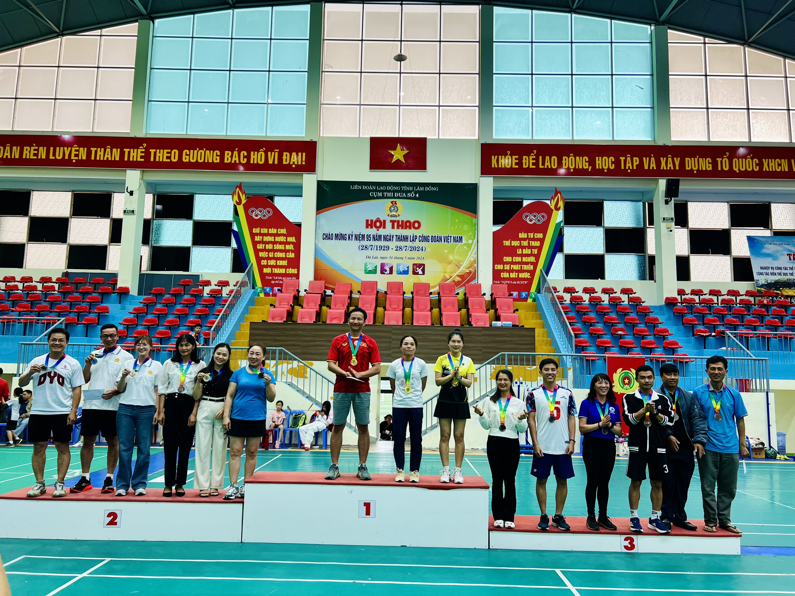 Trao giải đi bộ Trao giải đi bộ